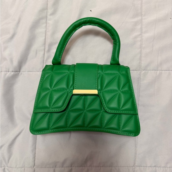 SHEIN Handbags - Shein - Elegant Green Quilted Handbag